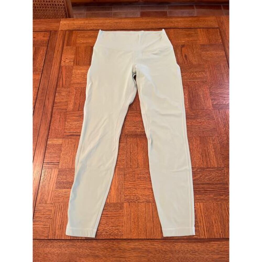 Lululemon mint green leggings size 10